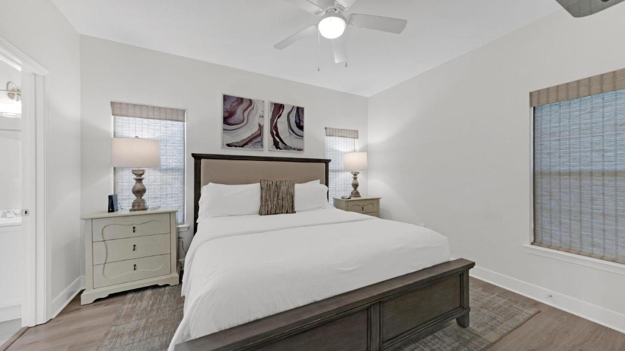 Pelican House - Newly Remodeled, Professionally Decorated, Only About 1 Mile To Seaside! ซานตาโรซาบีช ภายนอก รูปภาพ